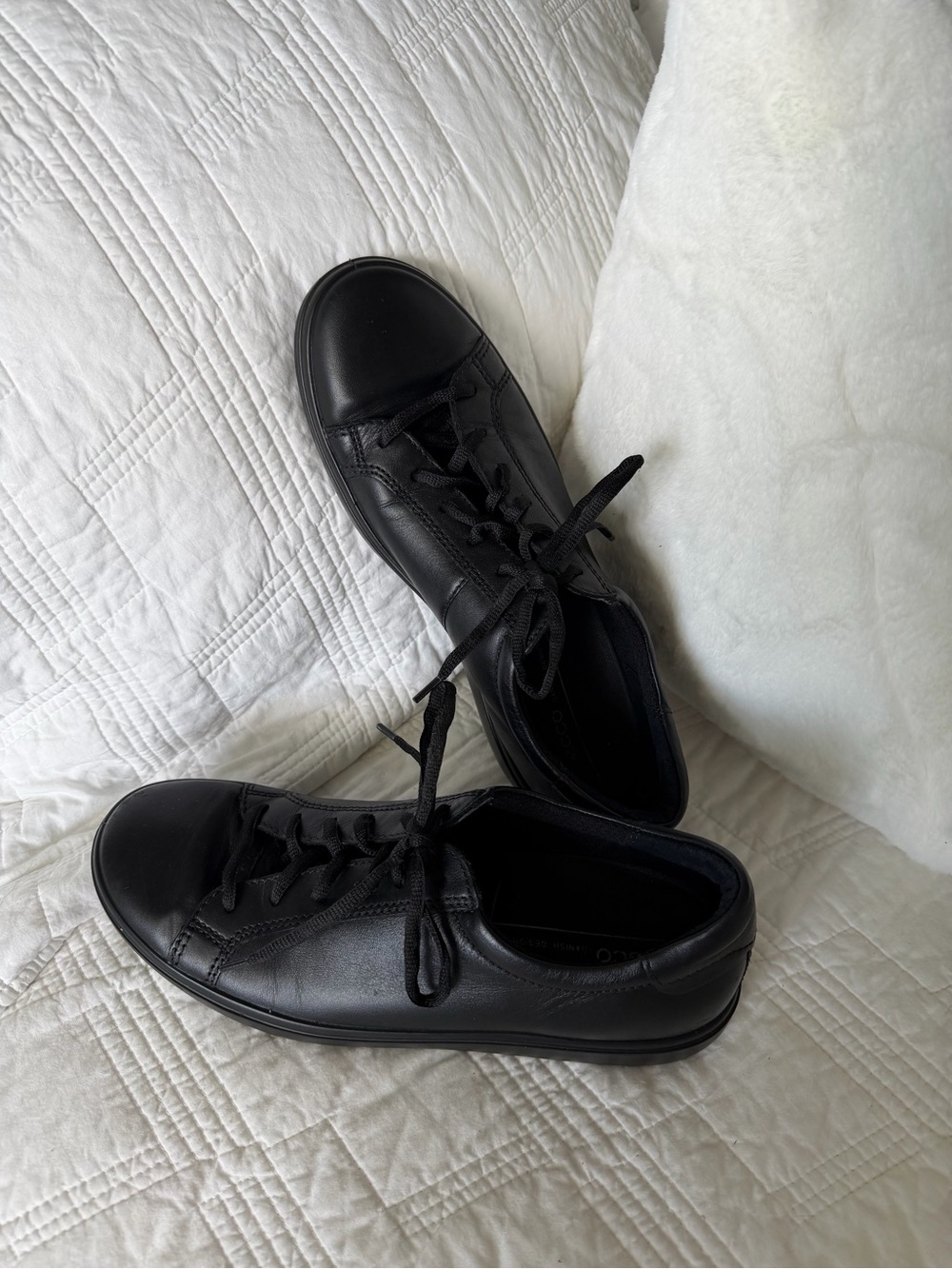 Ecco Black Leather Sneakers size 41